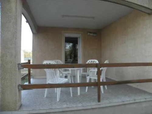 Les Amandiers Ferienhaus *